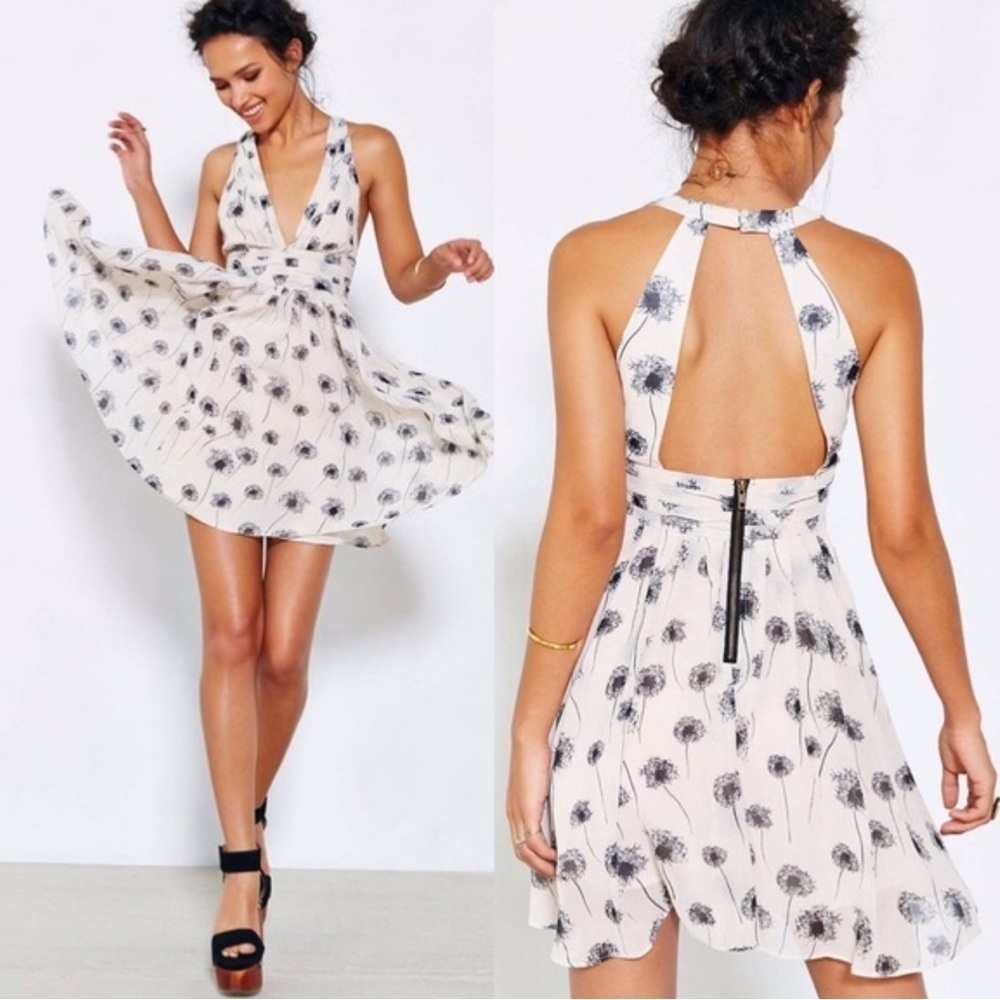 Urban Outfitters Kimchi Blue Dandelion Halter Mini Dress 6 excellent condition